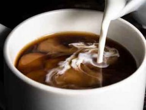 Manfaat masker kopi dan susu