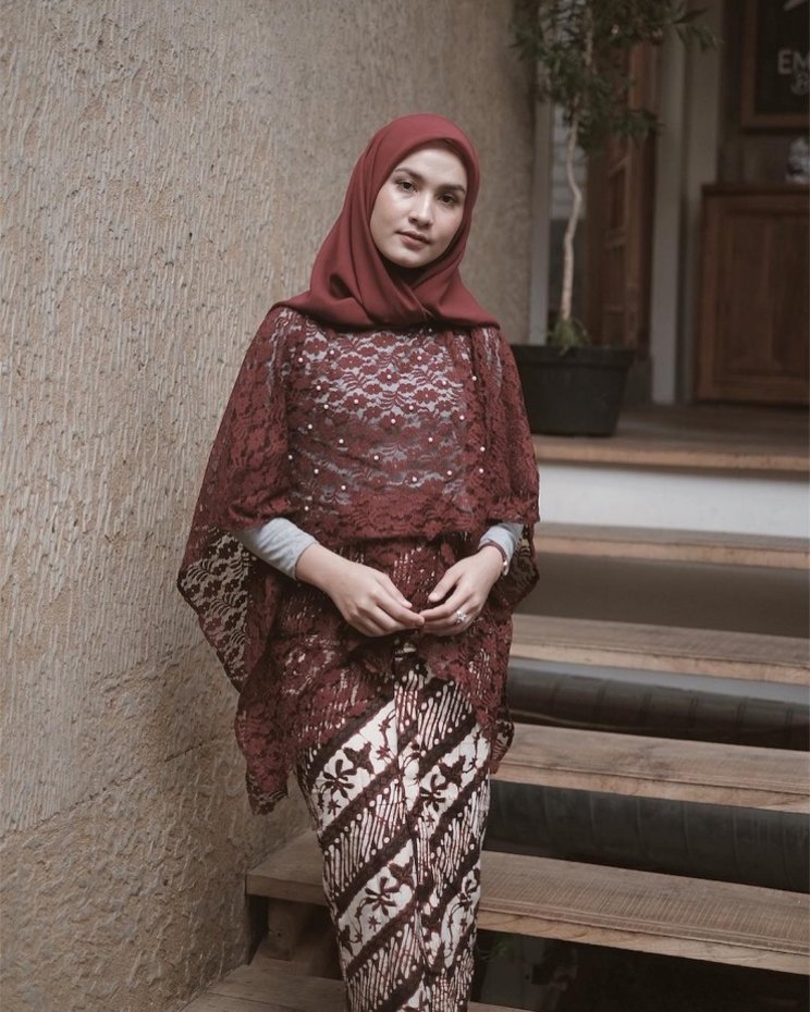  Model Kebaya Simple Tapi Mewah  Yang Wajib Diketahui Hijabers August 2022