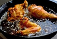 Rahasia Menggoreng Ayam agar Renyah dan Tidak Seret